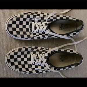 Vans-Black and White Checked Men’s 10